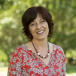 Laurence Laÿ Laurence Lay, responsable pédagogique du parcours facilitation en intelligence collective